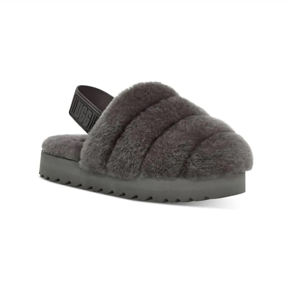 Ugg woman’s super fluffy slippers